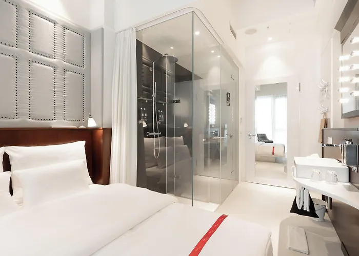 Ruby Louise Frankfurt Hotel 4*