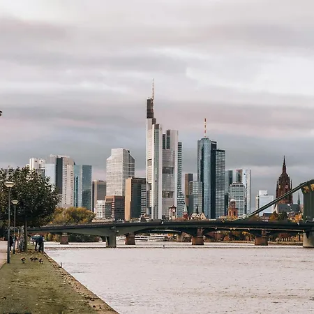 Hotel Ruby Louise Frankfurt By Ihg