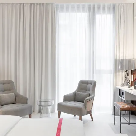 ホテル Ruby Louise Frankfurt フランクフルト