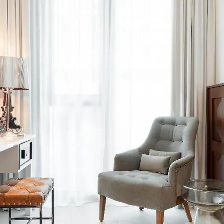 Ruby Louise Frankfurt By Ihg 4*