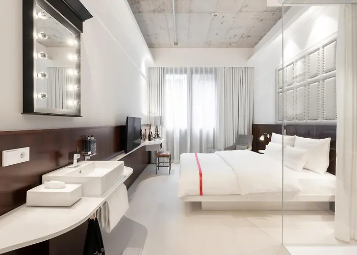 Ruby Louise Frankfurt Frankfurt nad Mohanem