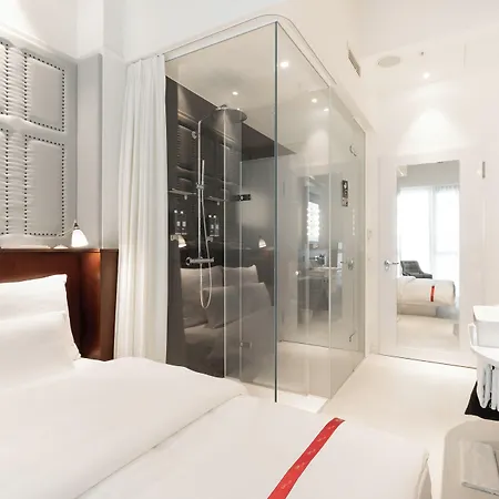 Ruby Louise Frankfurt Hotel 4*