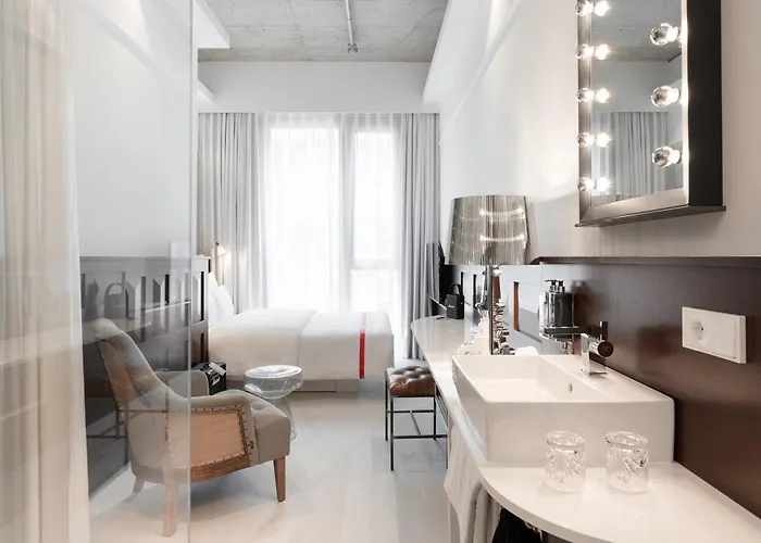 Ruby Louise Frankfurt