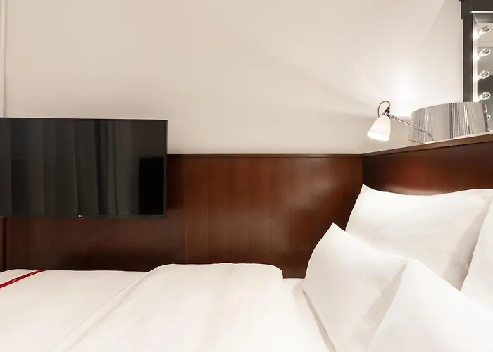 Ruby Louise Frankfurt Hotel 4*