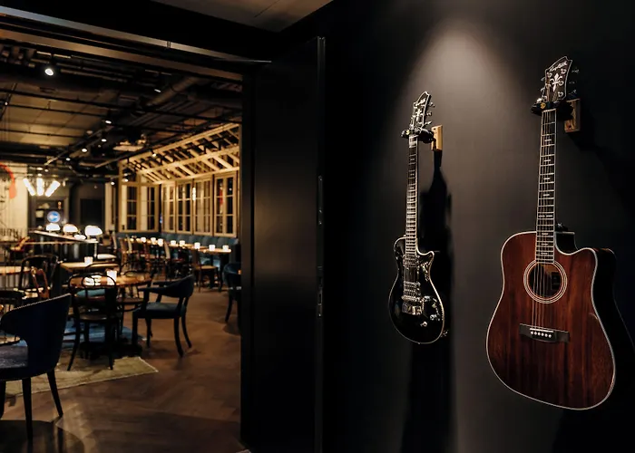 Ruby Louise Frankfurt 4*